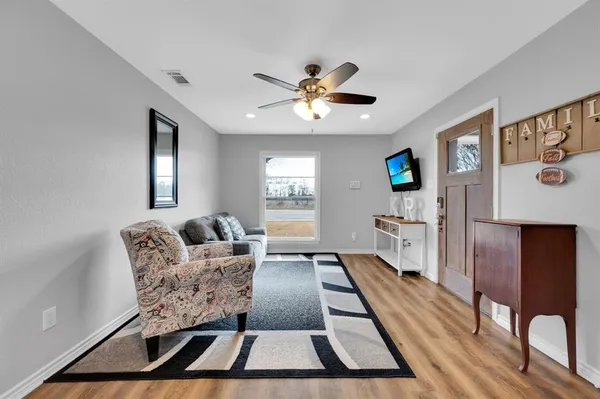 $249,900 | 1031 Corsicana Highway, Hillsboro, TX 76645