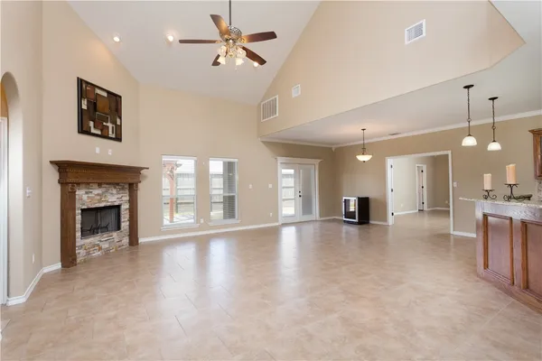 $2,750 | 5701 Loire Boulevard, Corpus Christi, TX 78413