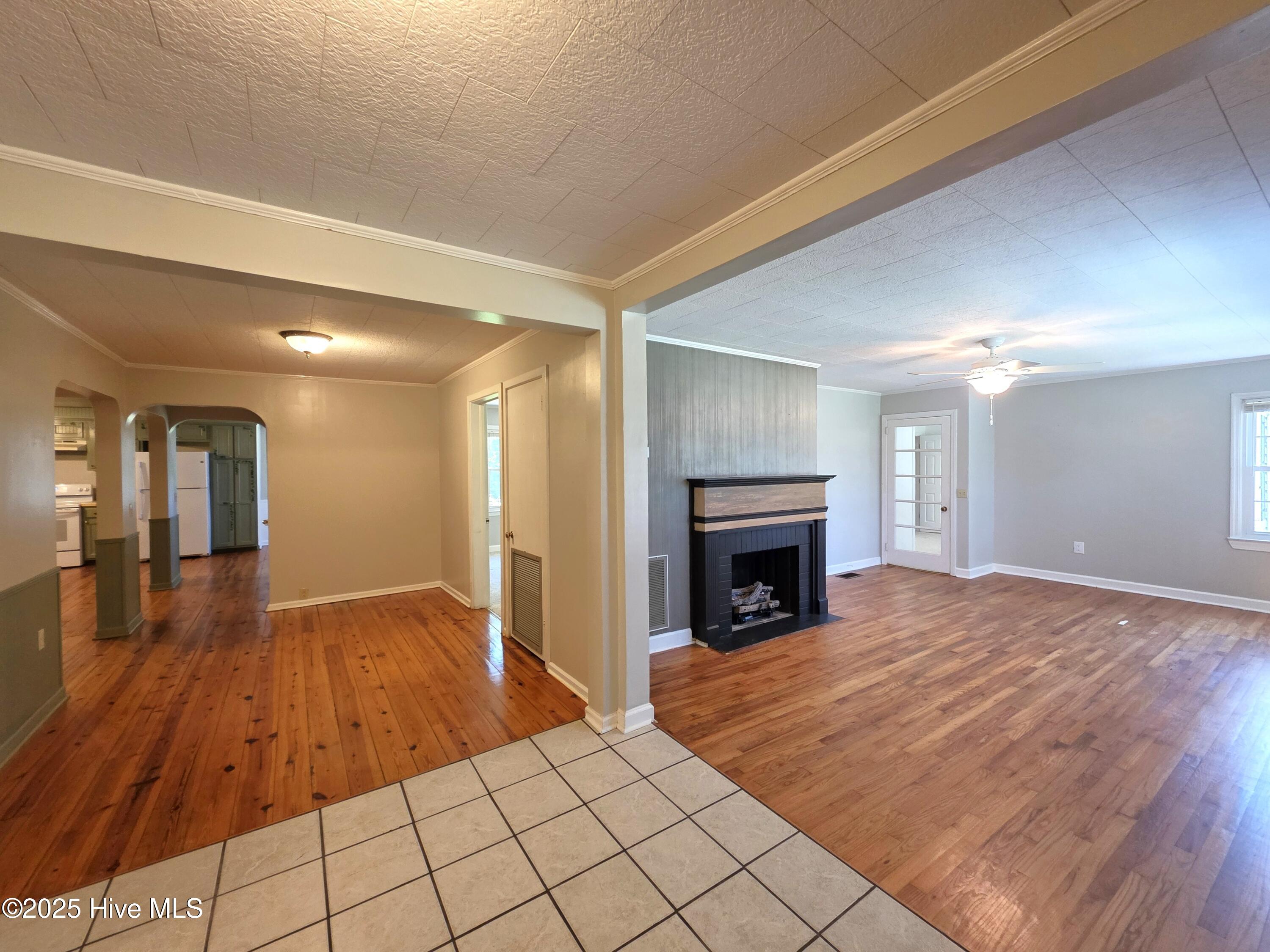 1700 Green Springs Road New Bern, NC 28560 - Photo 5 of 42 Great Room and Living Room