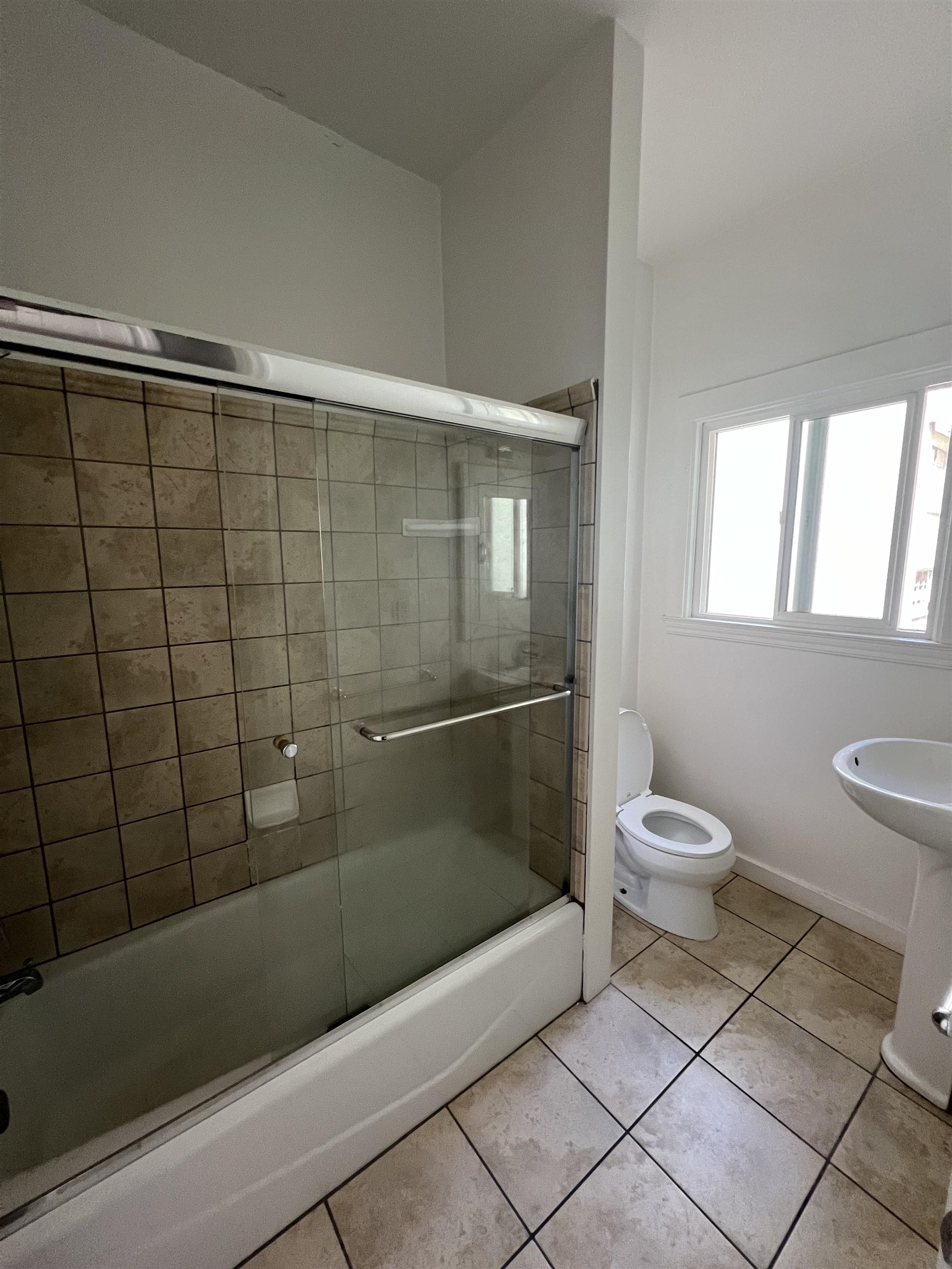 1846 Spruce Street, Unit 5 Berkeley, CA 94709 - Photo 4 of 6