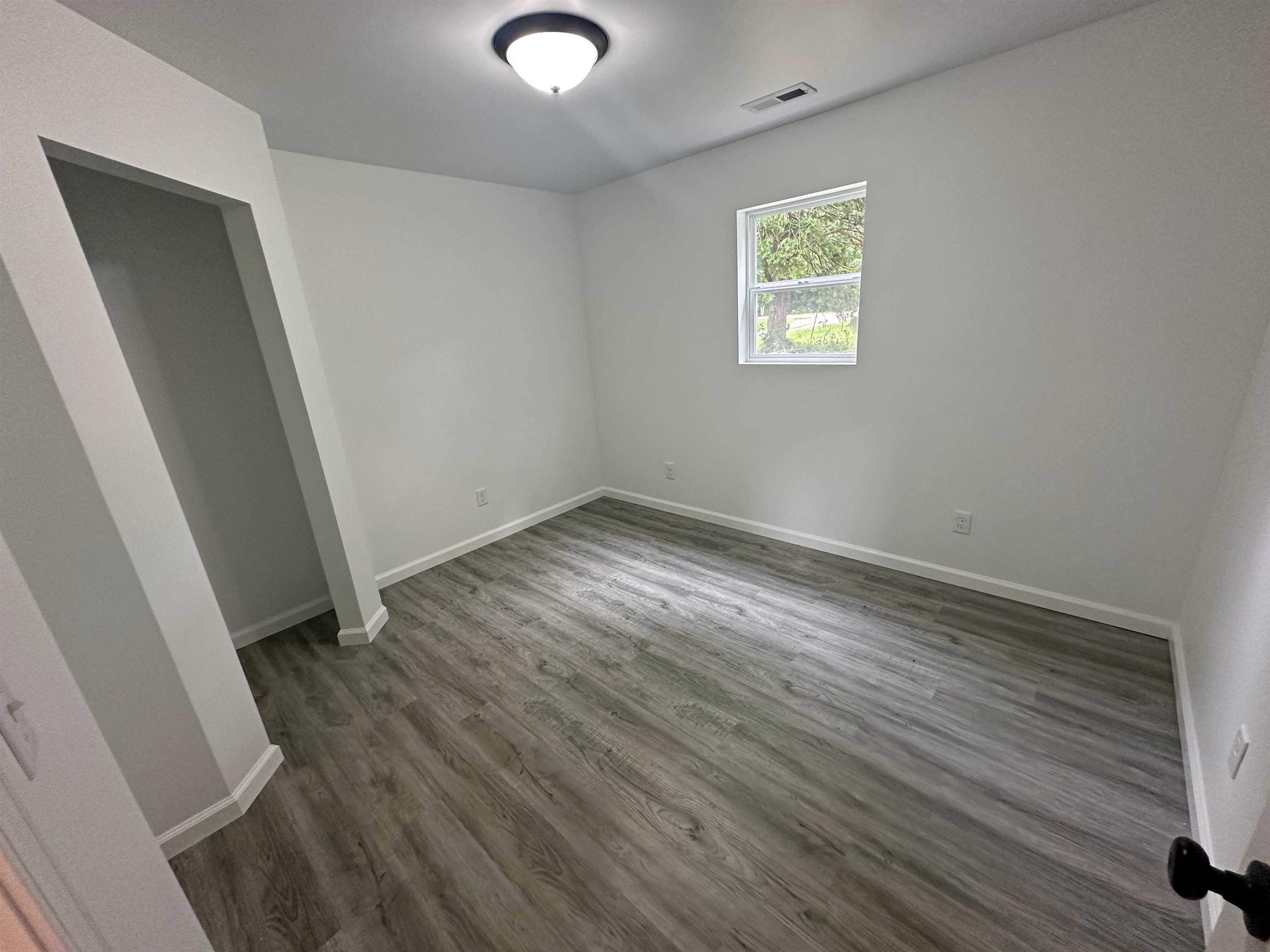 8769 Barnes Road Millington, MI 48746 - Photo 13 of 28 50146385-617138f3-b88b-4129-a17d-bfb255902a87.JPG