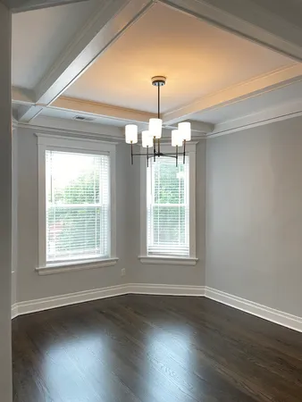 $3,200 | 5331 North Winthrop Avenue, Unit 3, Chicago, IL 60640
