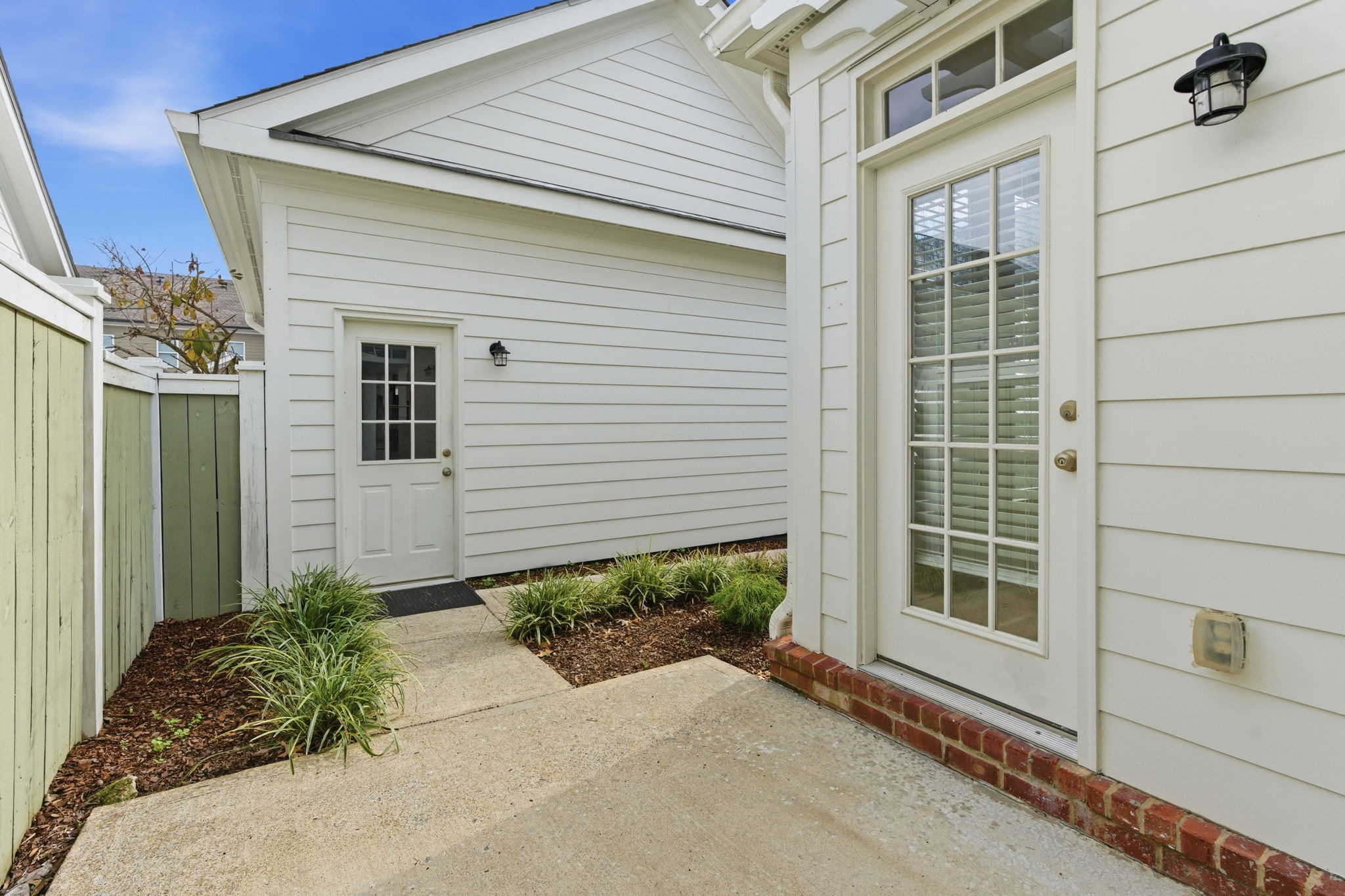 206 Pearl Street Franklin, TN 37064 - Photo 30 of 38 a front view of a house with a yard