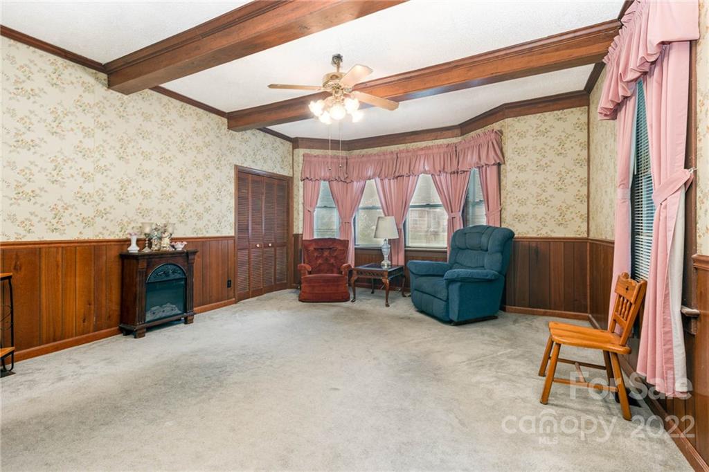 8209 Moores Chapel Road Charlotte, NC 28214 - Photo 6 of 32 a living room with furniture