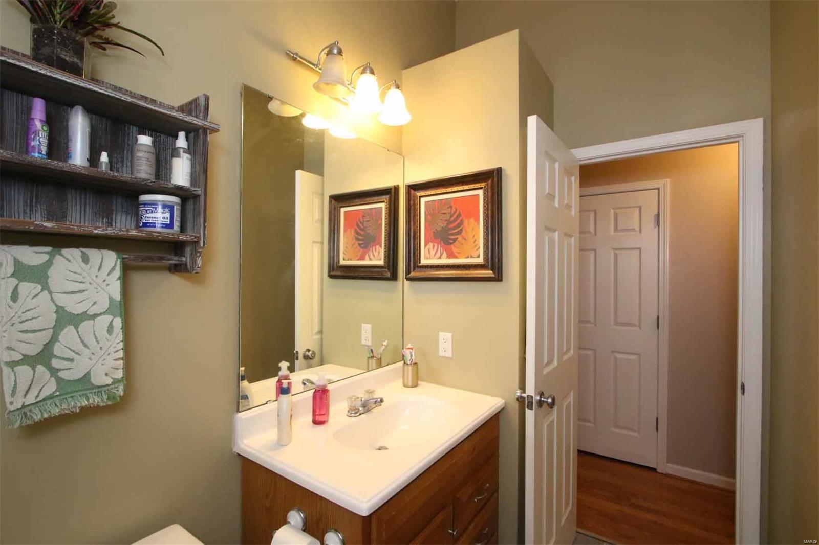 9844 Oak Grove School Road Lebanon, IL 62254 - Photo 21 of 52 Gallery Image 21