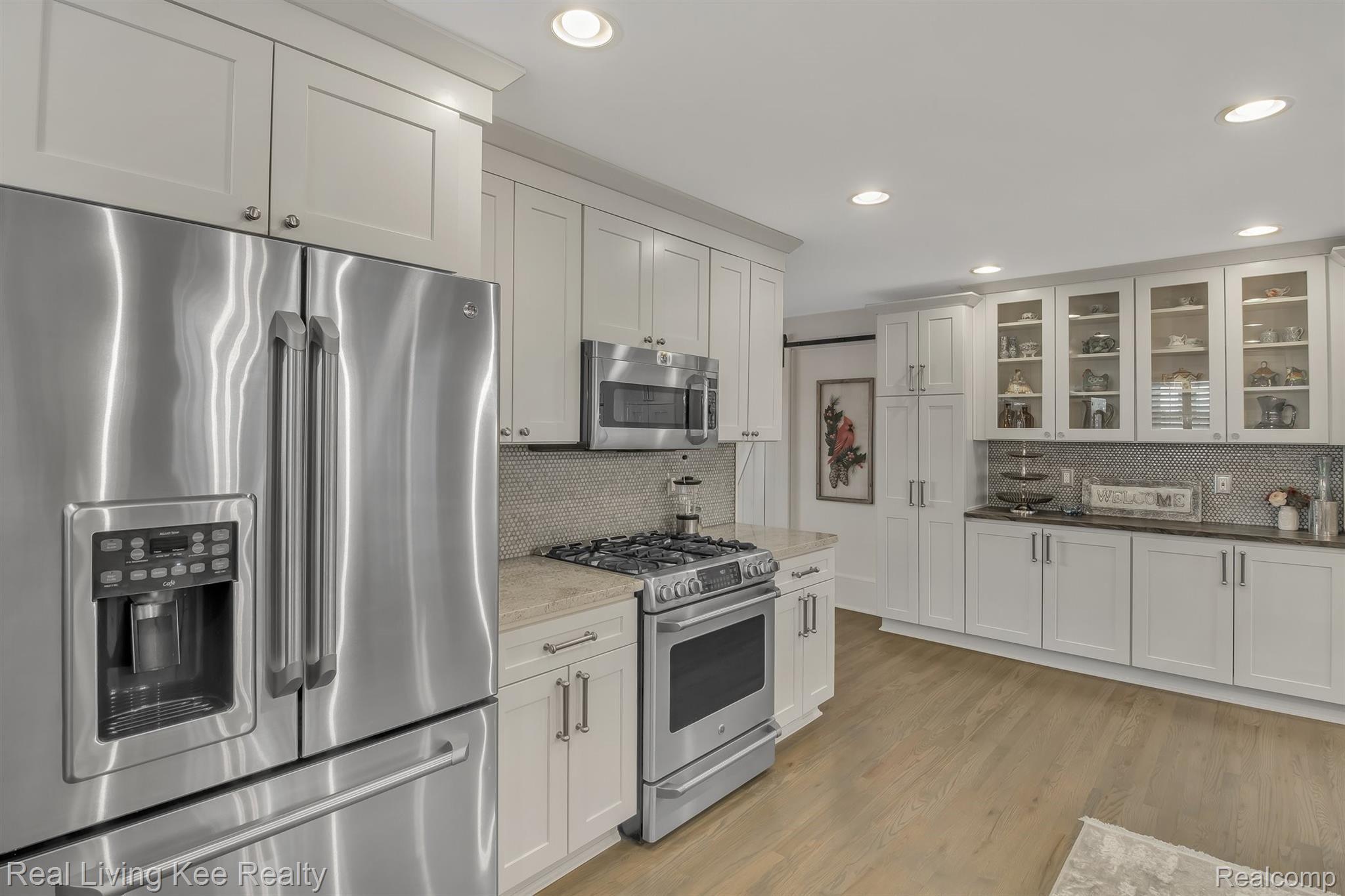 801 Ludlow Avenue Rochester, MI 48307 - Photo 10 of 36 13-801 Ludlow Ave -13.jpg