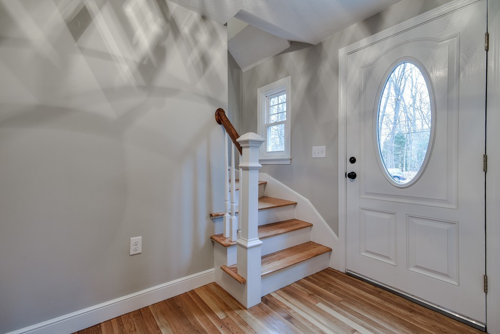 10 Oxbow Road Natick, MA 01760 - Photo 2 of 26 Gallery Image 2