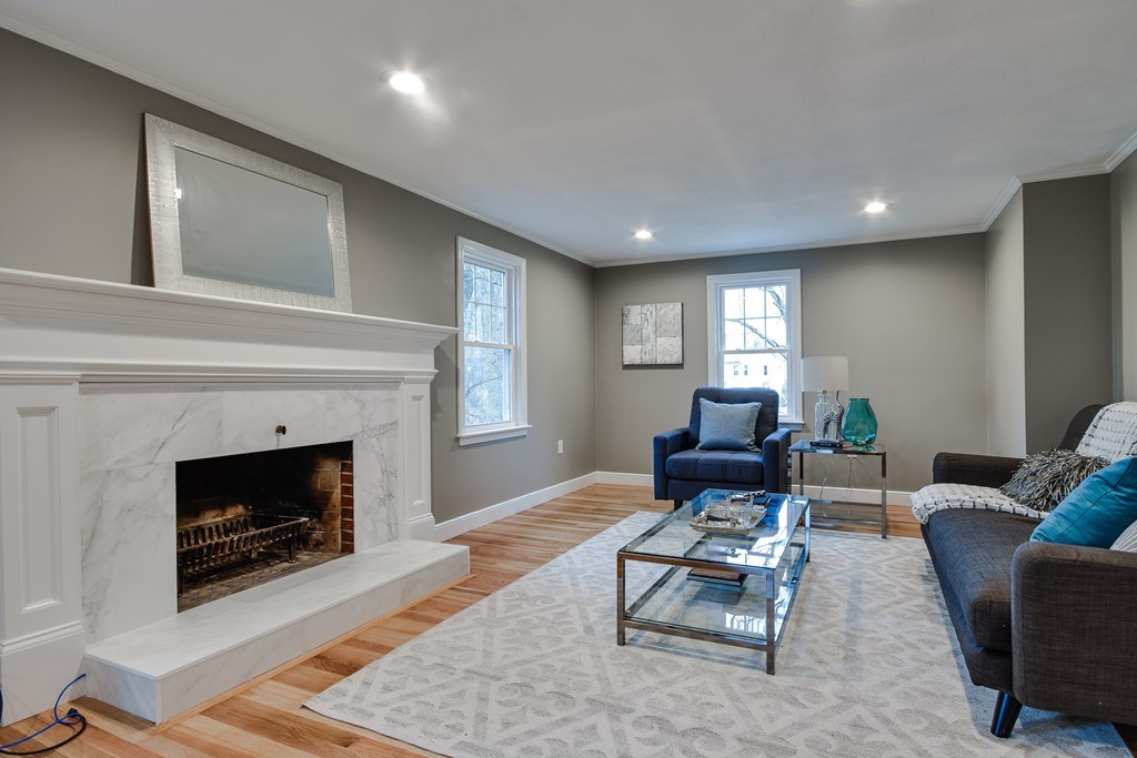 10 Oxbow Road Natick, MA 01760 - Photo 3 of 26 Gallery Image 3