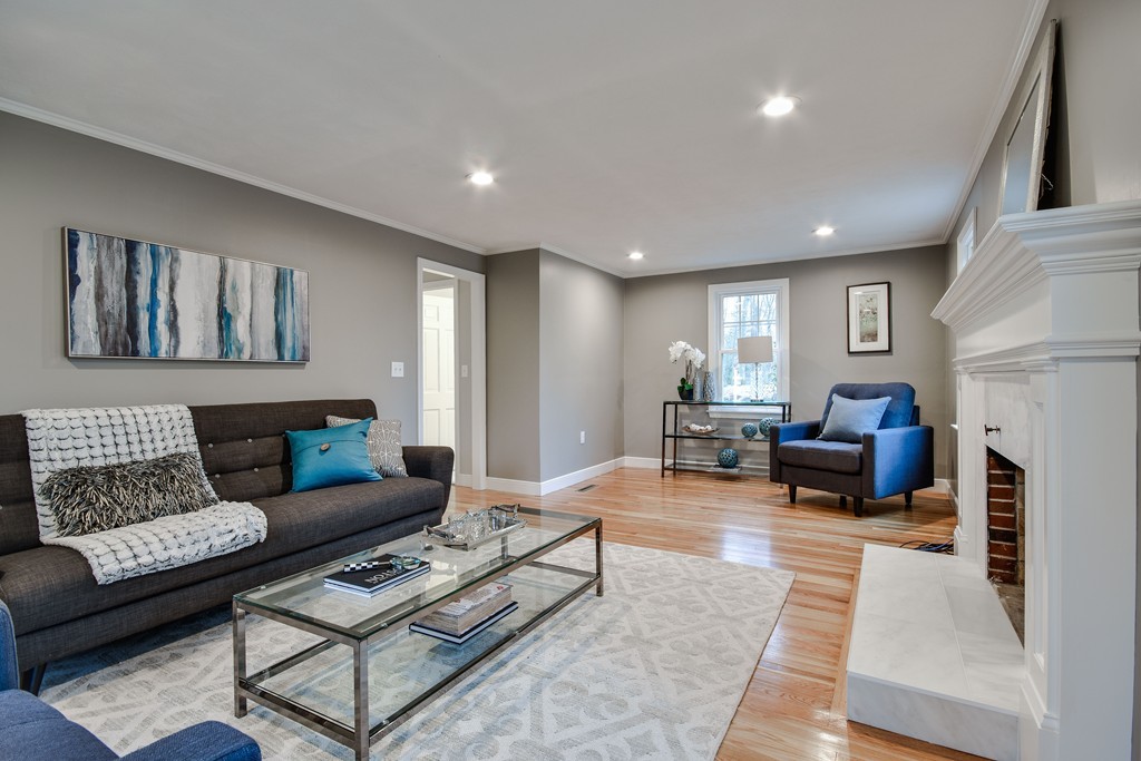 10 Oxbow Road Natick, MA 01760 - Photo 4 of 26 Gallery Image 4