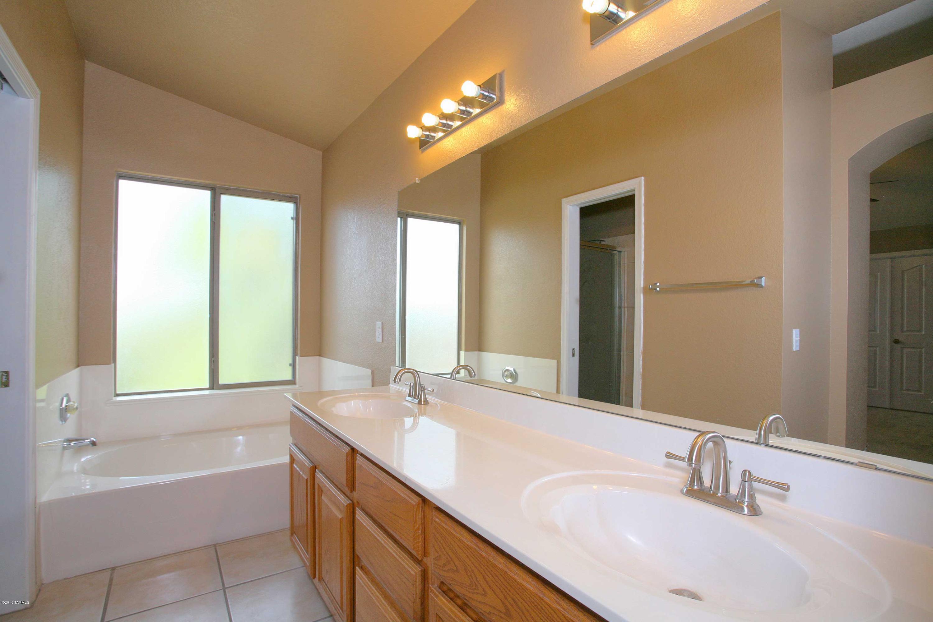 577 West Paseo Rio Grande Oro Valley, AZ 85737 - Photo 20 of 31
