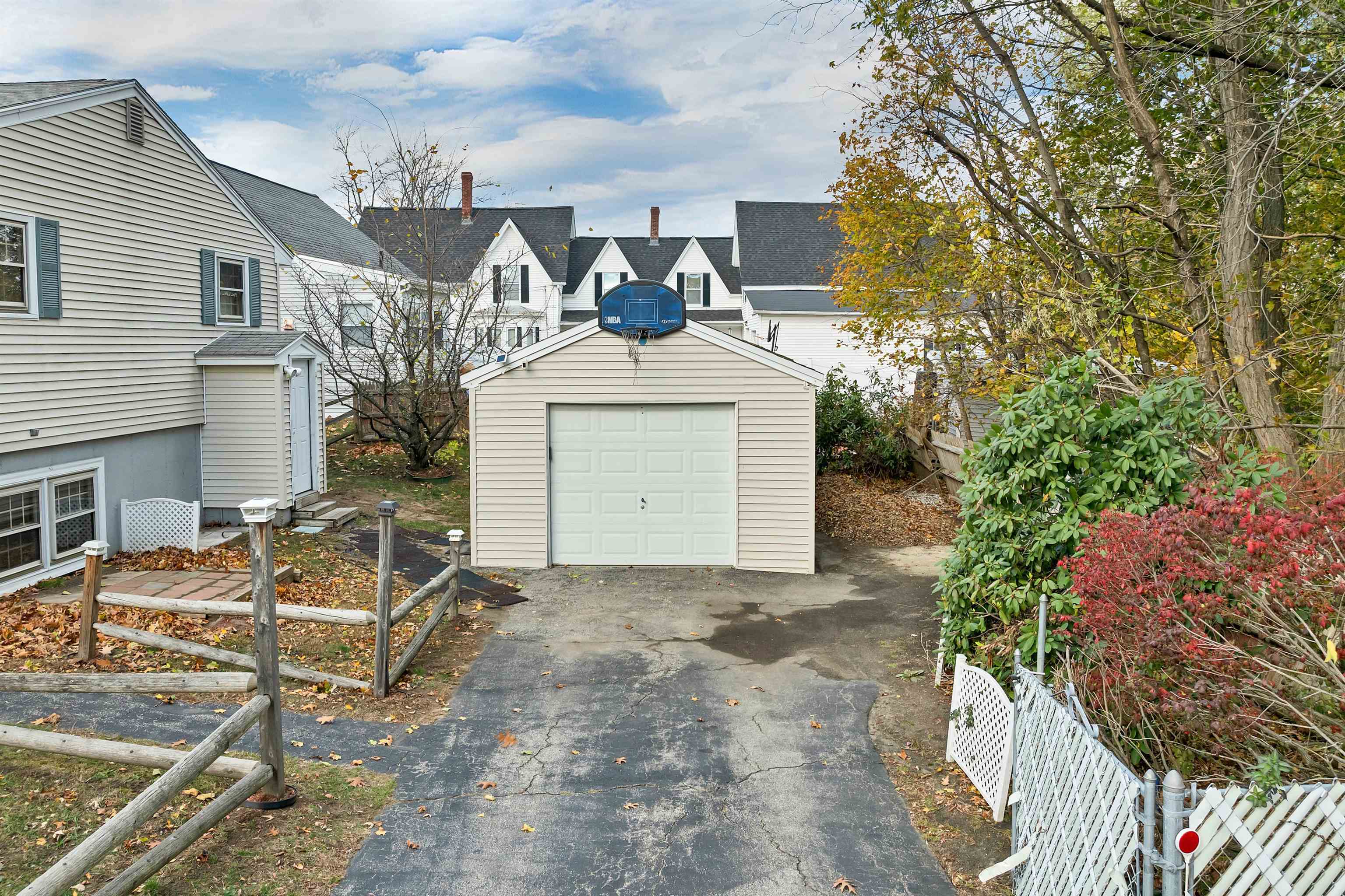 700 South Beech Street Manchester, NH 03103 - Photo 5 of 34