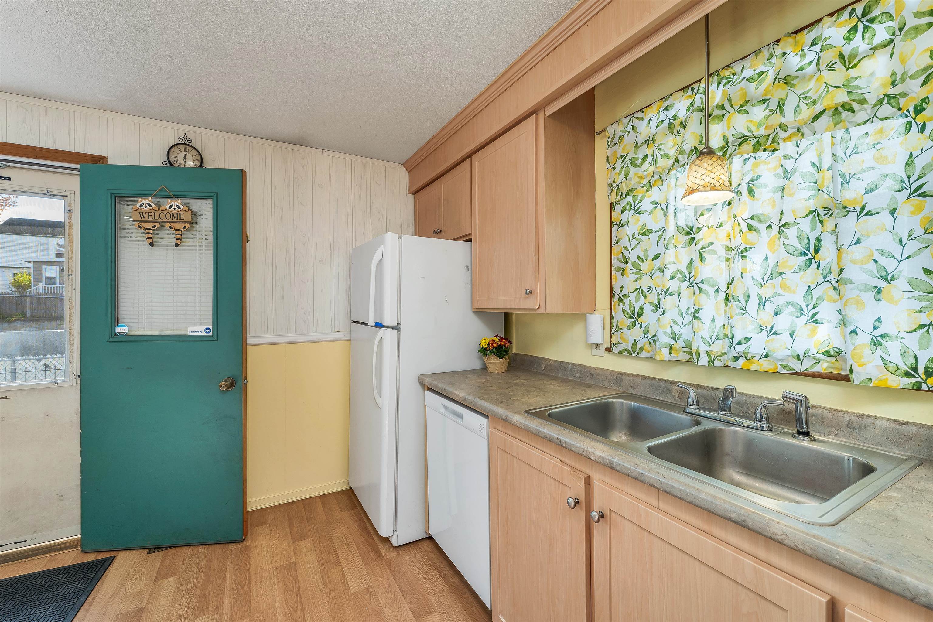 700 South Beech Street Manchester, NH 03103 - Photo 7 of 34