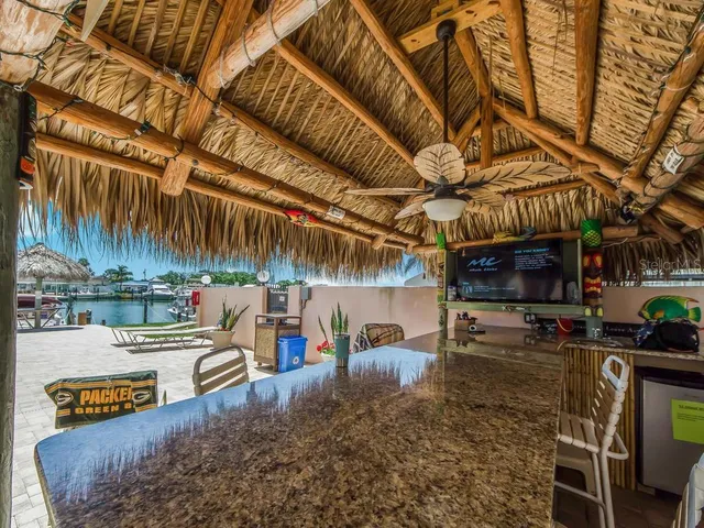 a view of a tennis court