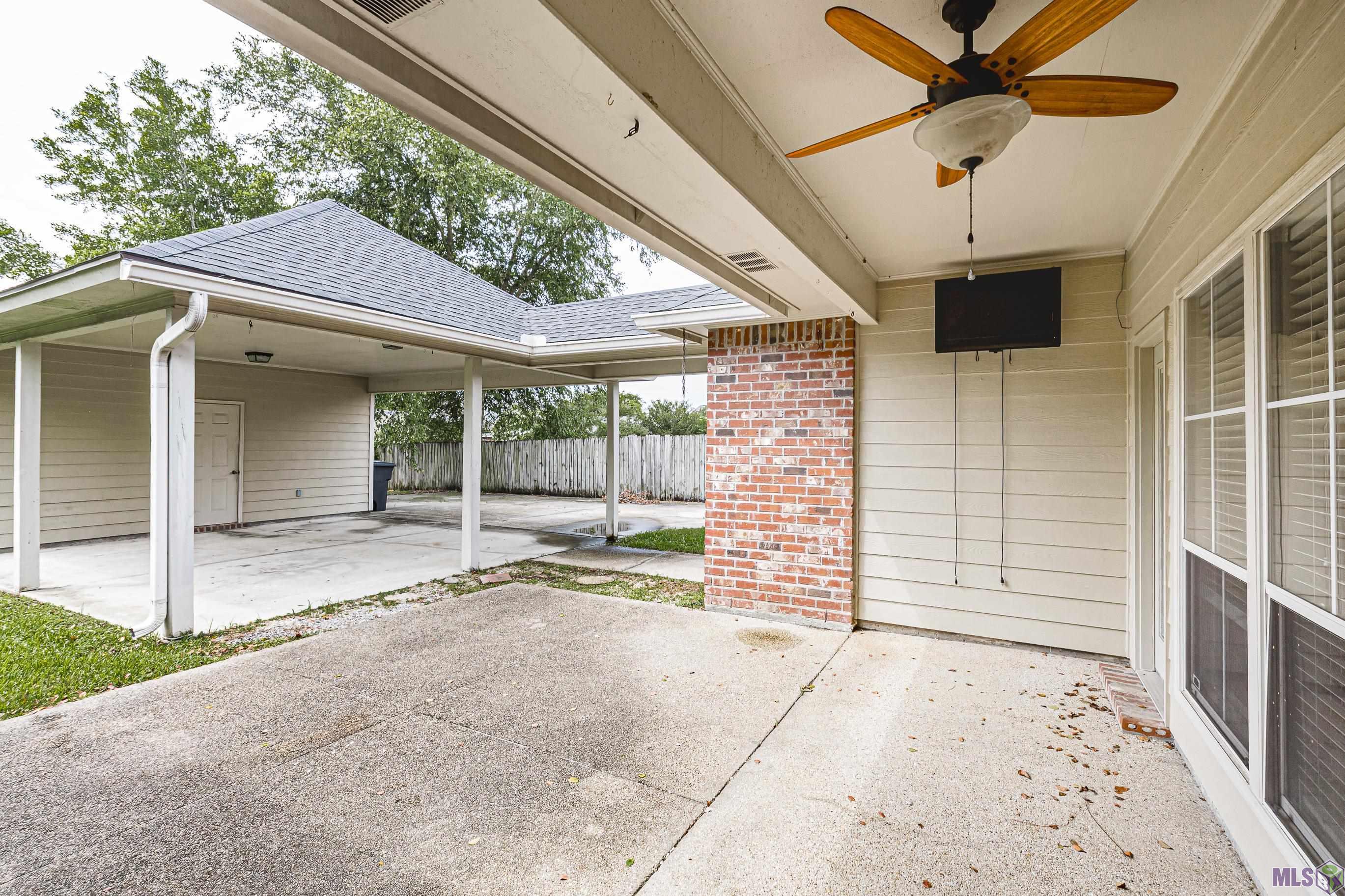 17724 Twin Ridge Avenue Baton Rouge, LA 70817 - Photo 5 of 32