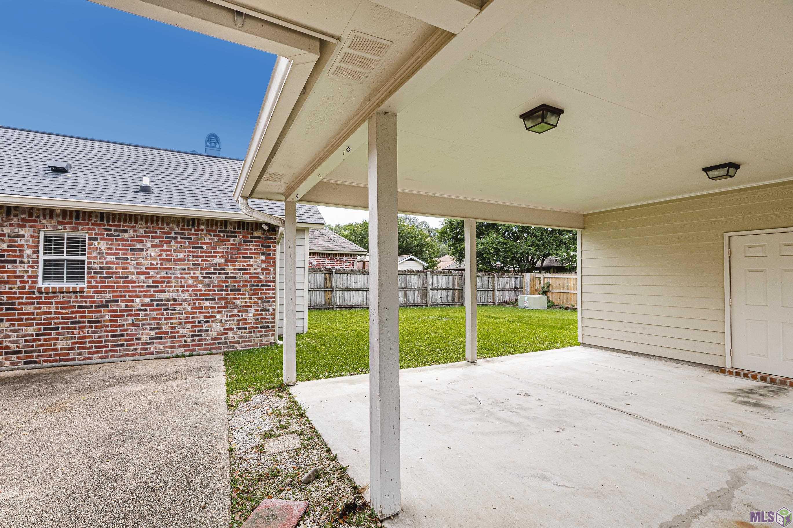 17724 Twin Ridge Avenue Baton Rouge, LA 70817 - Photo 6 of 32