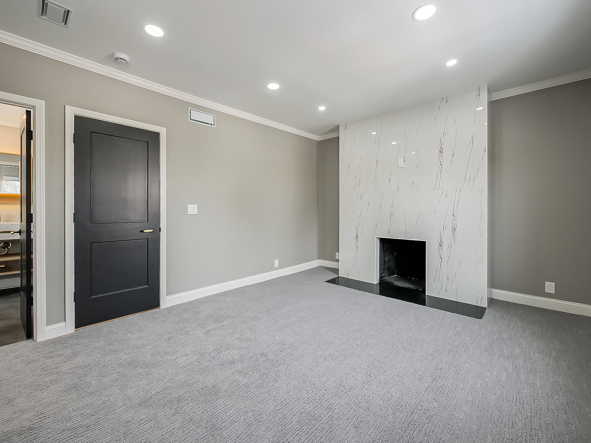 2431 Lothrop Street Detroit, MI 48206 - Photo 36 of 62 Lothrop-47