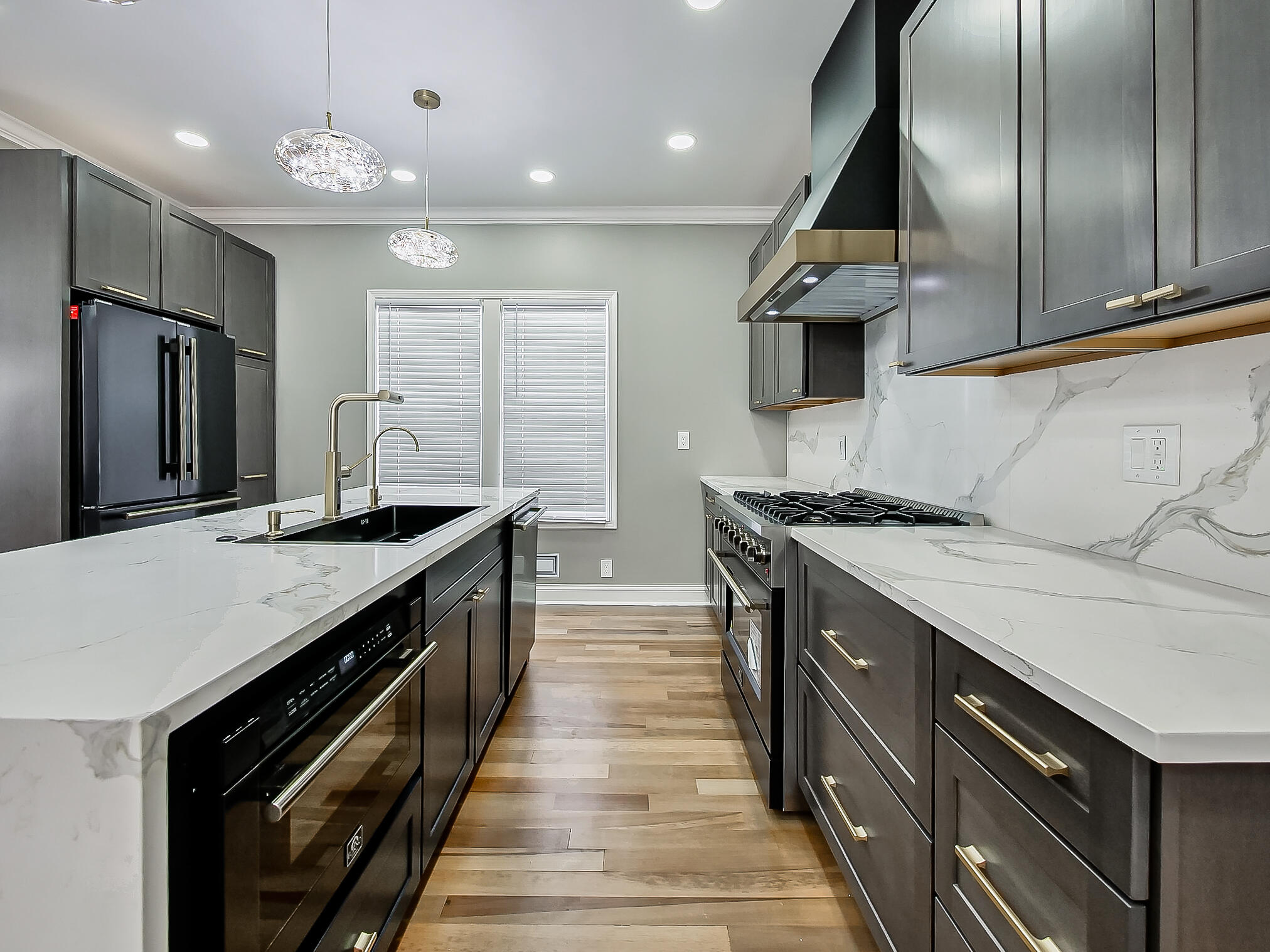 2431 Lothrop Street Detroit, MI 48206 - Photo 7 of 62 Lothrop-13