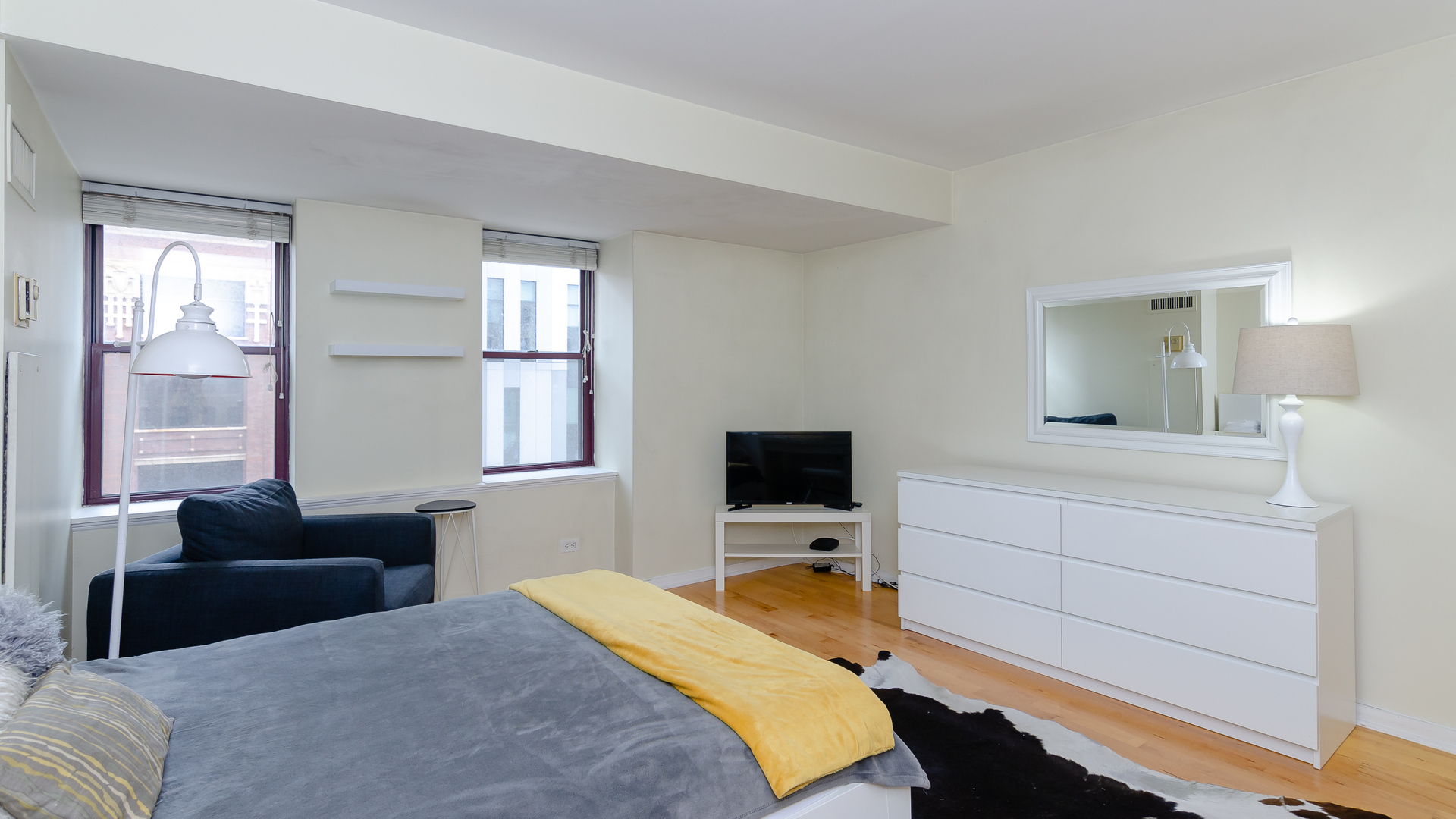 40 East 9th Street, Unit 805 Chicago, IL 60605 - Photo 12 of 18