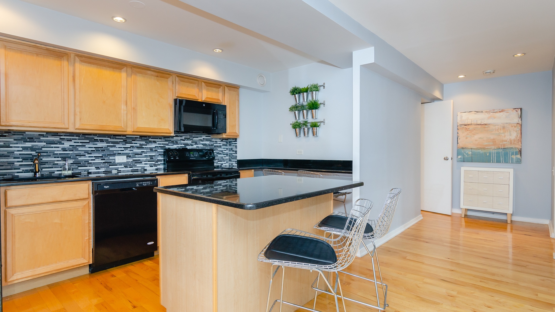 40 East 9th Street, Unit 805 Chicago, IL 60605 - Photo 9 of 18