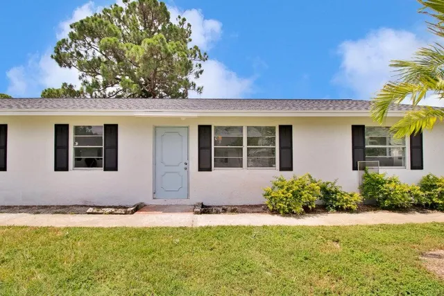 $2,300 | 3050 Martin Avenue, Greenacres, FL 33463