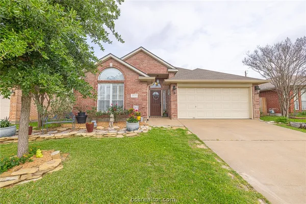 $298,000 | 2633 Trophy Drive, Bryan, TX 77802