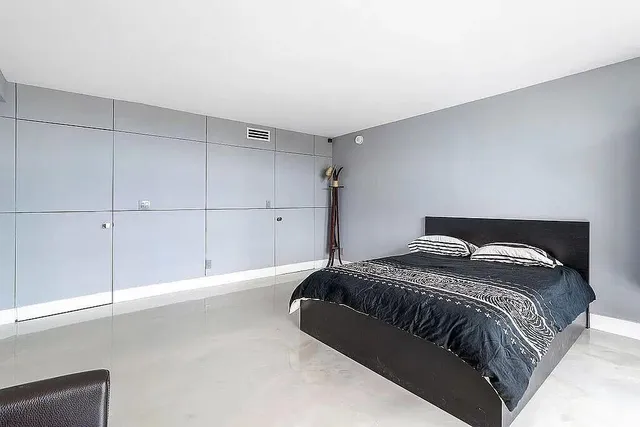 $1,000,000 | 3200 South Ocean Boulevard, Unit C303, Palm Beach, FL 33480