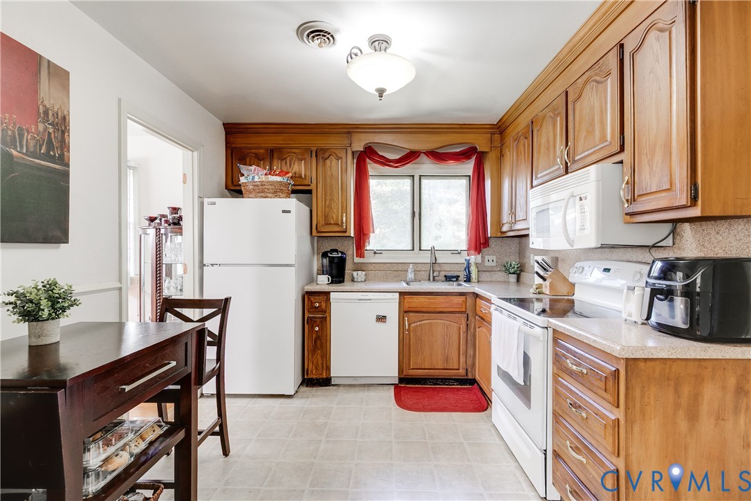 10909 Savoy Road Richmond, VA 23235 - Photo 24 of 44 Gallery Image 24
