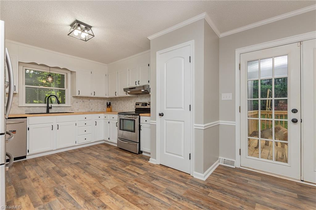 6201 Hunters Ridge Drive Lexington, NC 27295 - Photo 17 of 36 Gallery Image 17