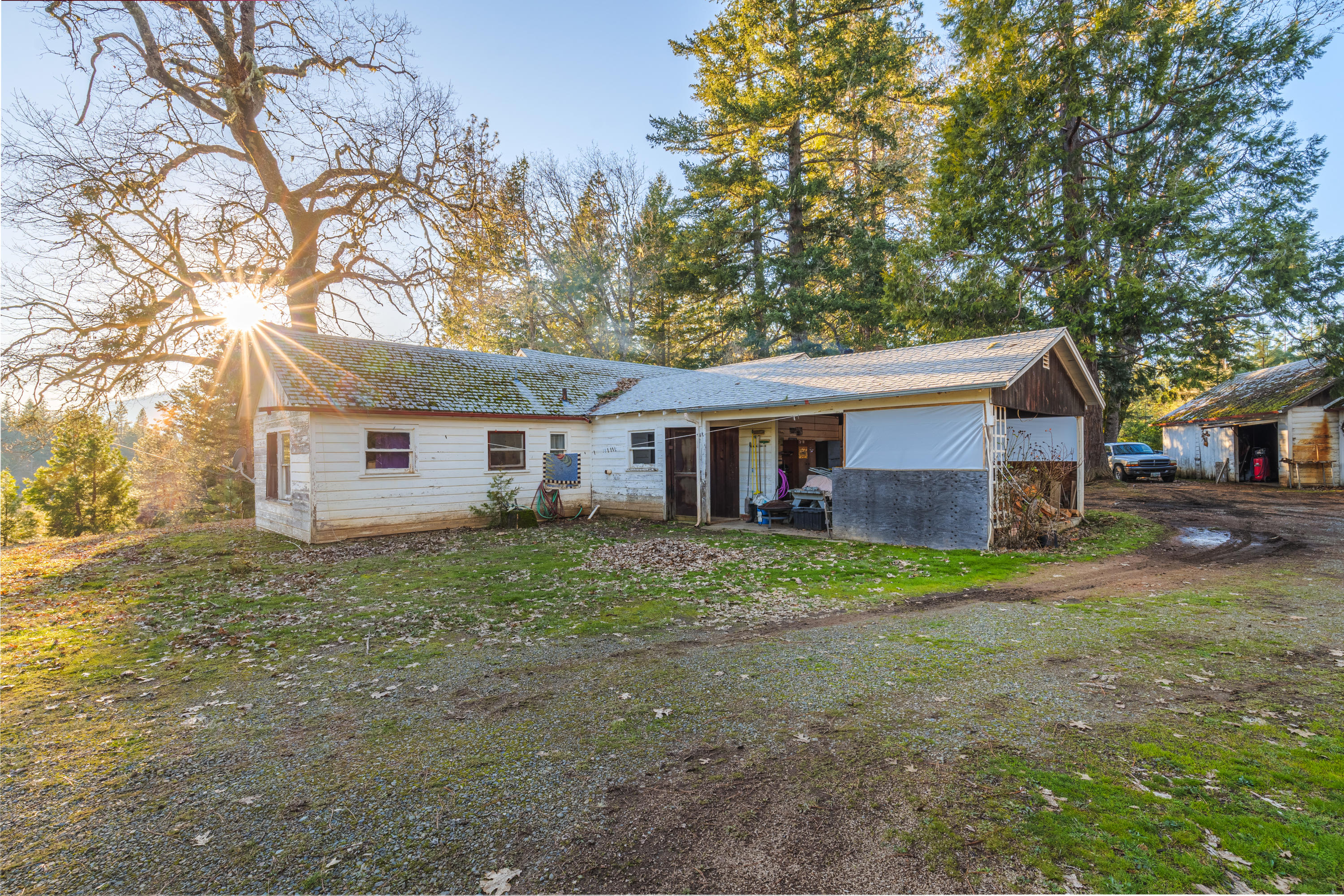 1430 Draper Valley Road Selma, OR 97538 - Photo 25 of 32 1430 Draper Valley Rd-028