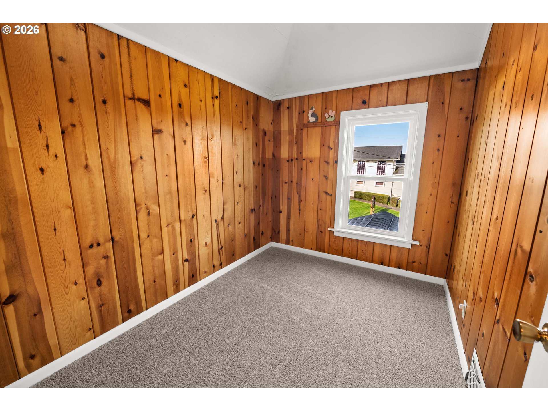 708 33rd Street Astoria, OR 97103 - Photo 16 of 46 Den/Office