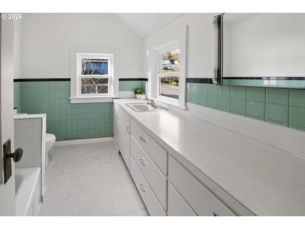 $519,000 | 708 33rd Street, Astoria, OR 97103