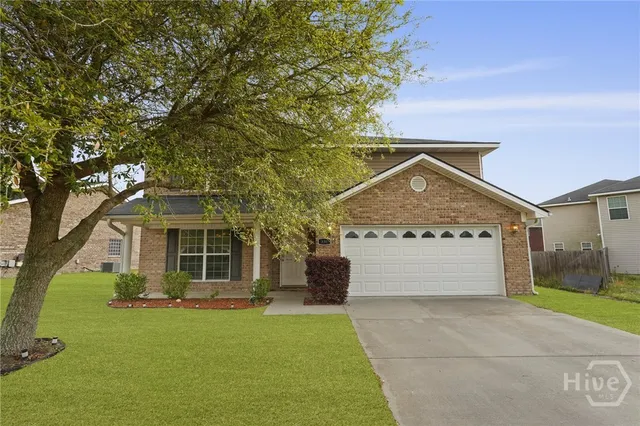 $2,350 | 220 Augusta Way, Hinesville, GA 31313