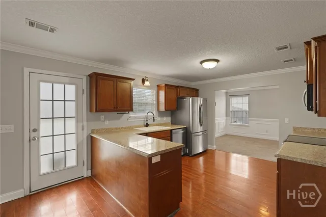 $2,350 | 220 Augusta Way, Hinesville, GA 31313