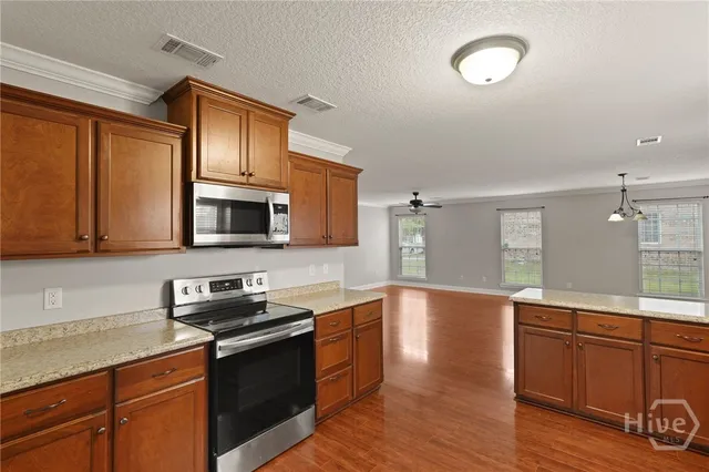 $2,350 | 220 Augusta Way, Hinesville, GA 31313