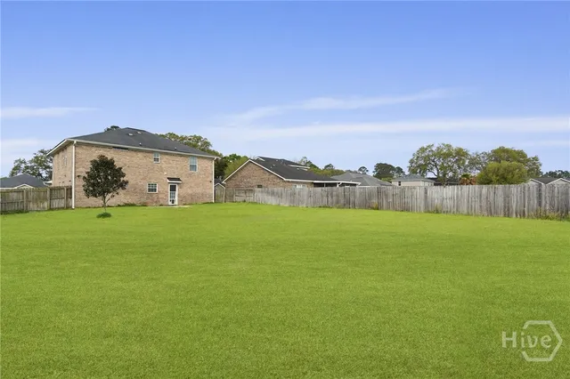 $2,350 | 220 Augusta Way, Hinesville, GA 31313