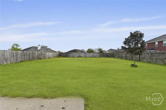 $2,350 | 220 Augusta Way, Hinesville, GA 31313