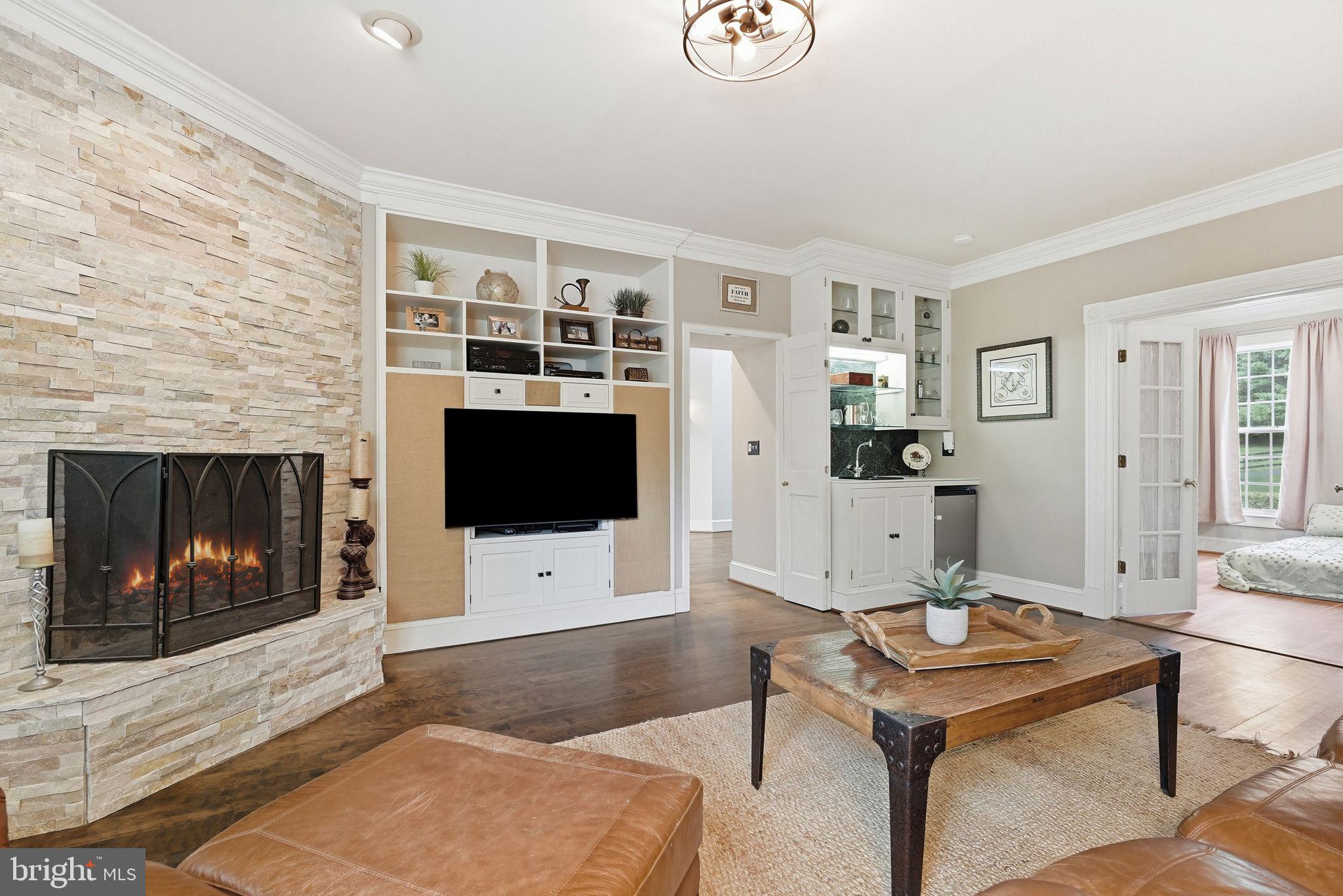7724 Cannonball Gate Road Warrenton, VA 20186 - Photo 30 of 98 Family Room