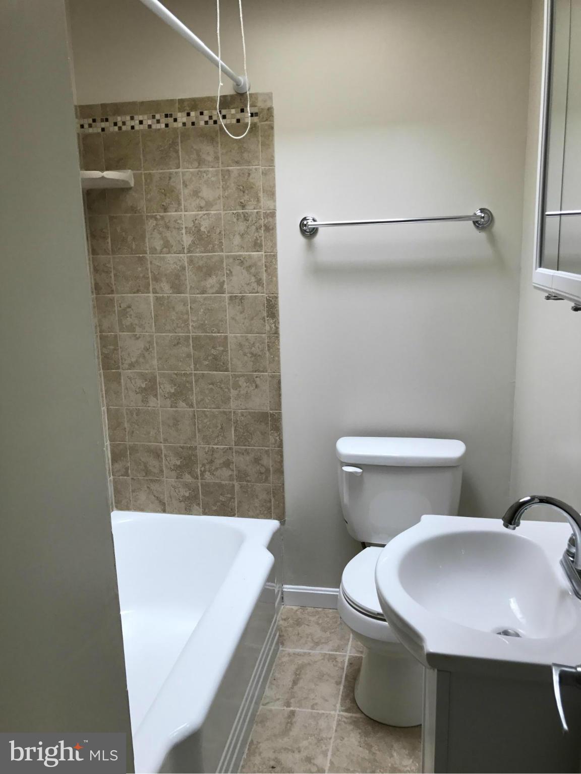 4538 Manorview Road Baltimore, MD 21229 - Photo 8 of 29 Bath