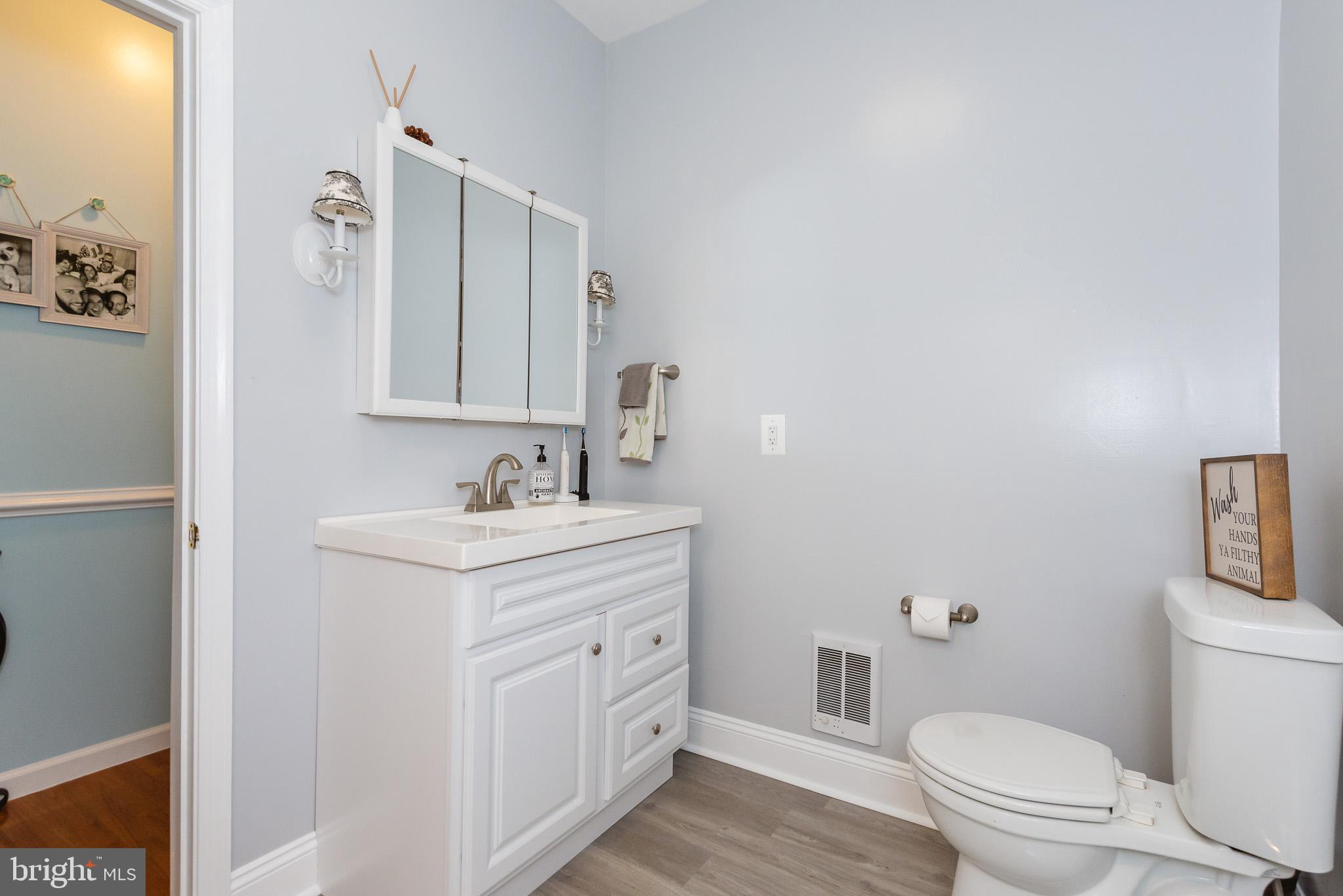 148 Post Road Aberdeen, MD 21001 - Photo 39 of 54 MAIN BATHROOM