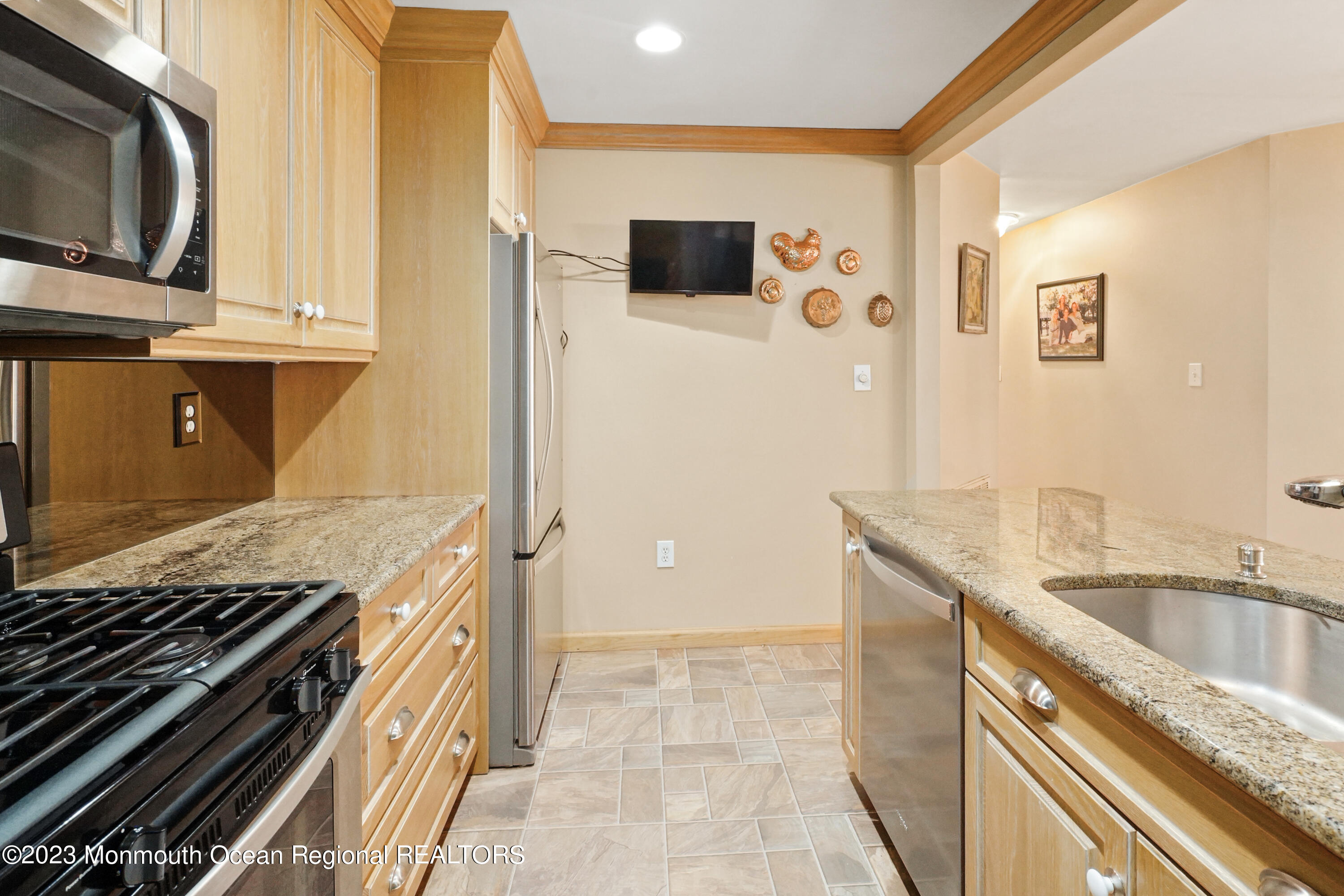 29 Racquet Road Wall, NJ 07719 - Photo 13 of 23 DSC03923
