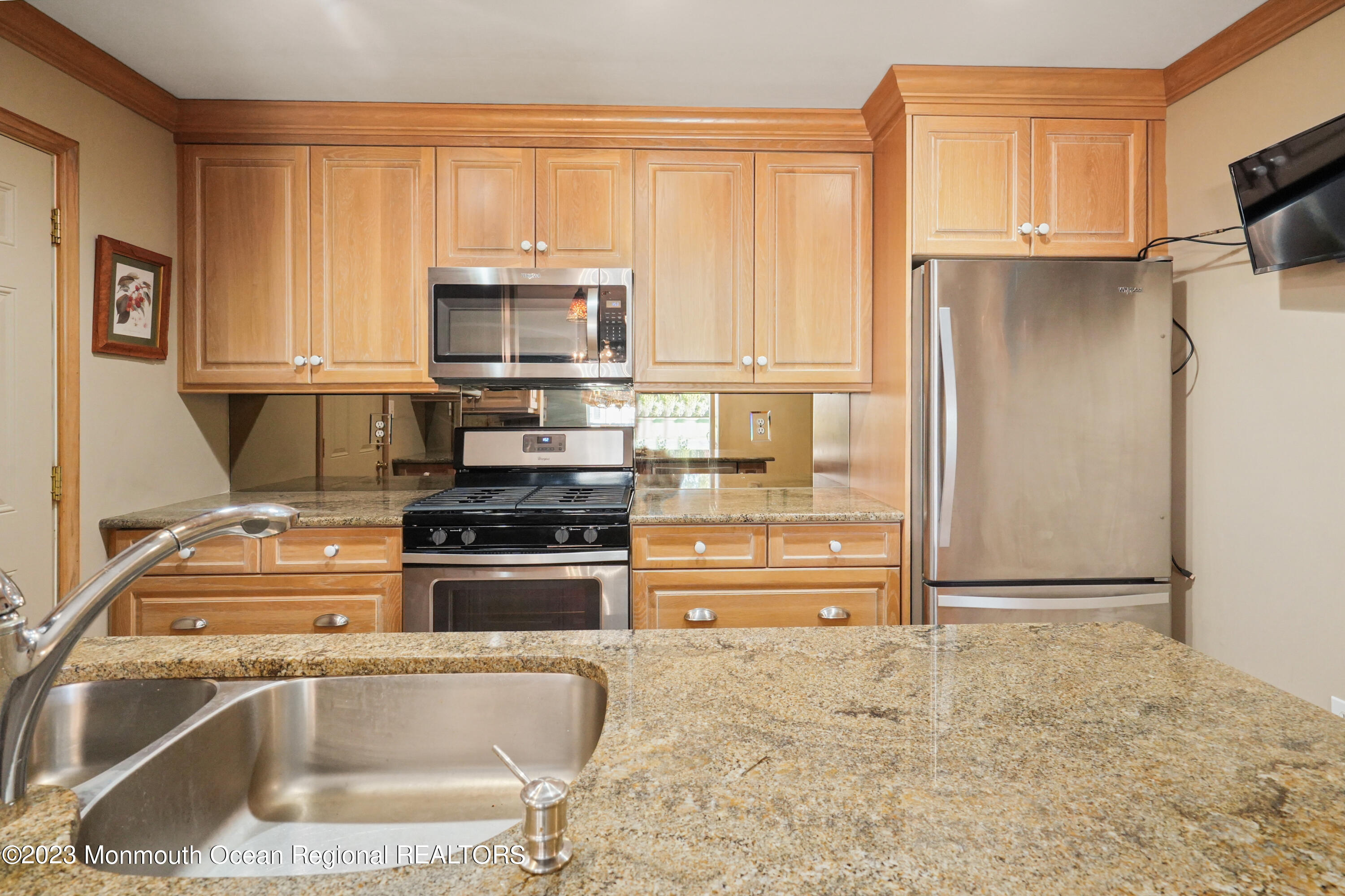 29 Racquet Road Wall, NJ 07719 - Photo 15 of 23 DSC03935