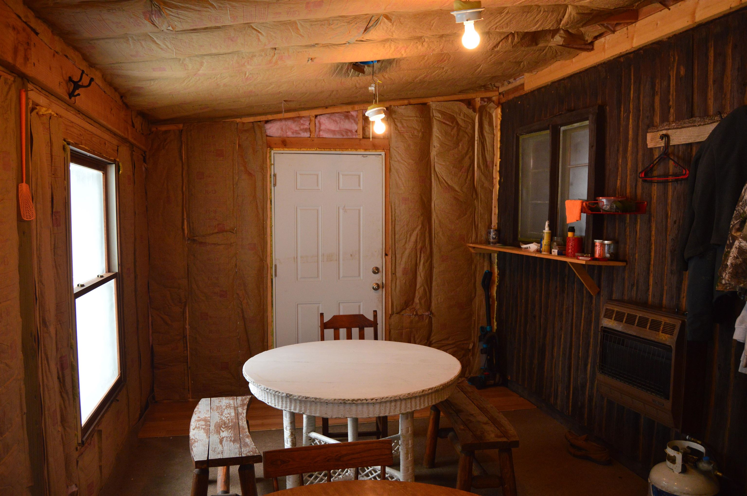 1556 South Magee Road Vanderbilt, MI 49795 - Photo 14 of 22 1897394-13.JPG