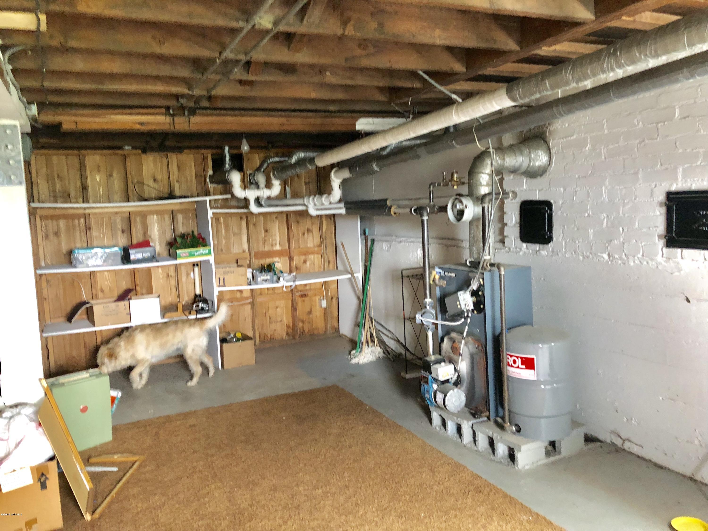 16573 Branch Road Harrah, WA 98933 - Photo 21 of 33 a view of storage and utility room