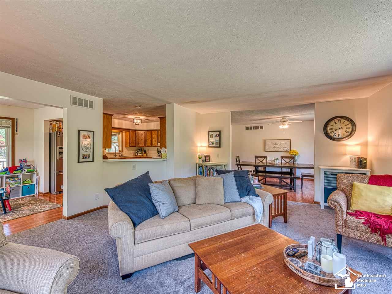 14264 Dixon Road Dundee, MI 48131 - Photo 17 of 35
