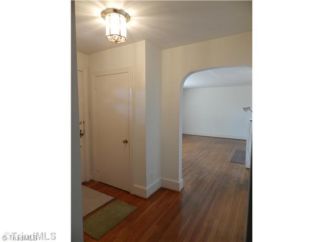 4920 Davis Road Winston-Salem, NC 27105 - Photo 3 of 16 Entry.