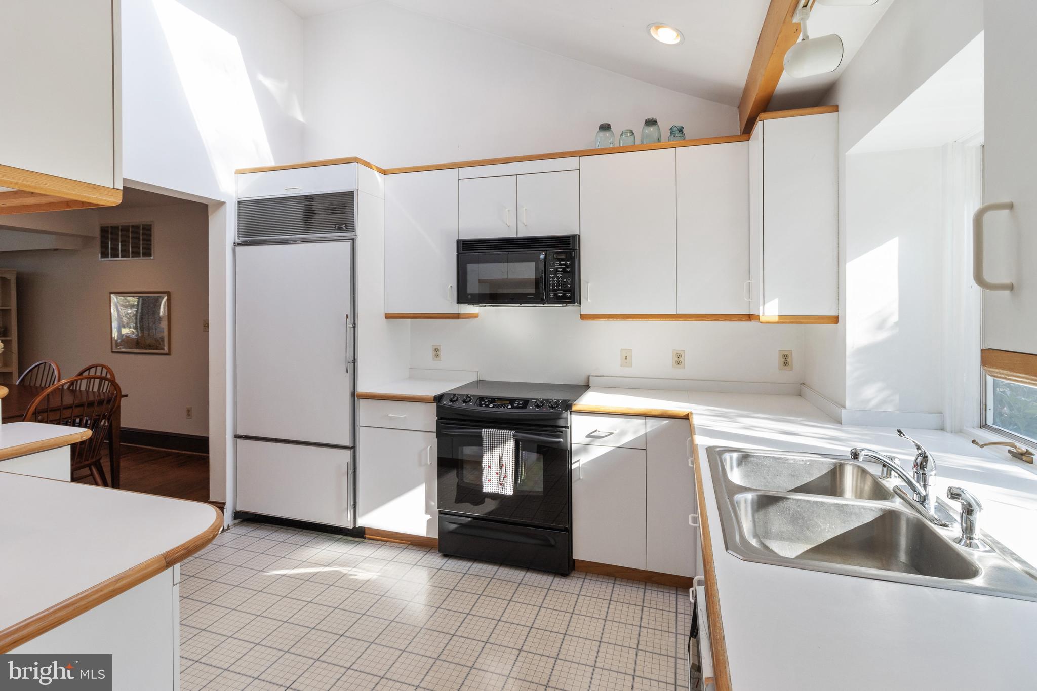 1832 Milvale Road Annapolis, MD 21409 - Photo 46 of 129 Subzero fridge