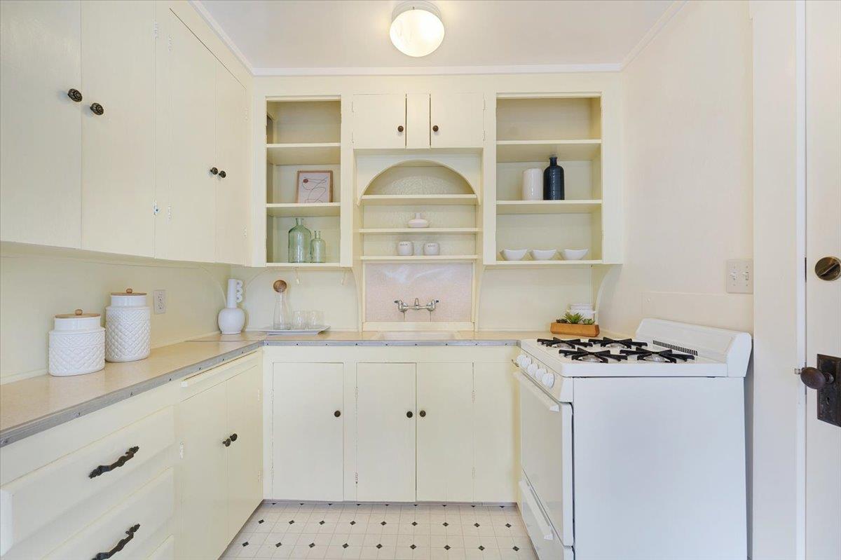 4605 Opal Street Capitola, CA 95010 - Photo 11 of 43