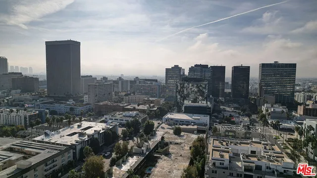 $360,000 | 525 South Ardmore Avenue, Unit 221, Los Angeles, CA 90020