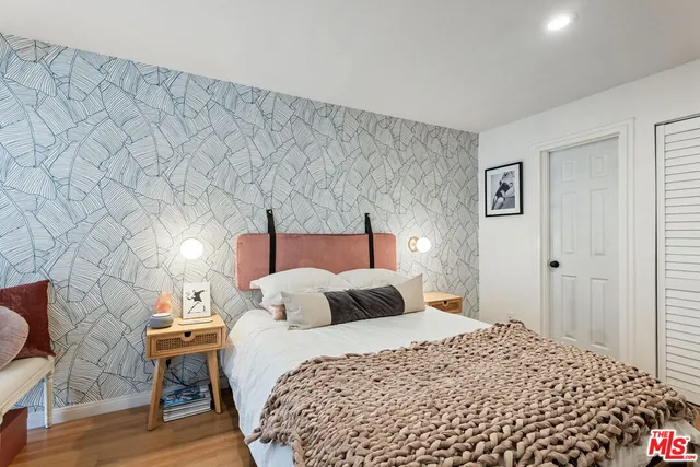 $360,000 | 525 South Ardmore Avenue, Unit 221, Los Angeles, CA 90020