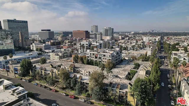 $360,000 | 525 South Ardmore Avenue, Unit 221, Los Angeles, CA 90020